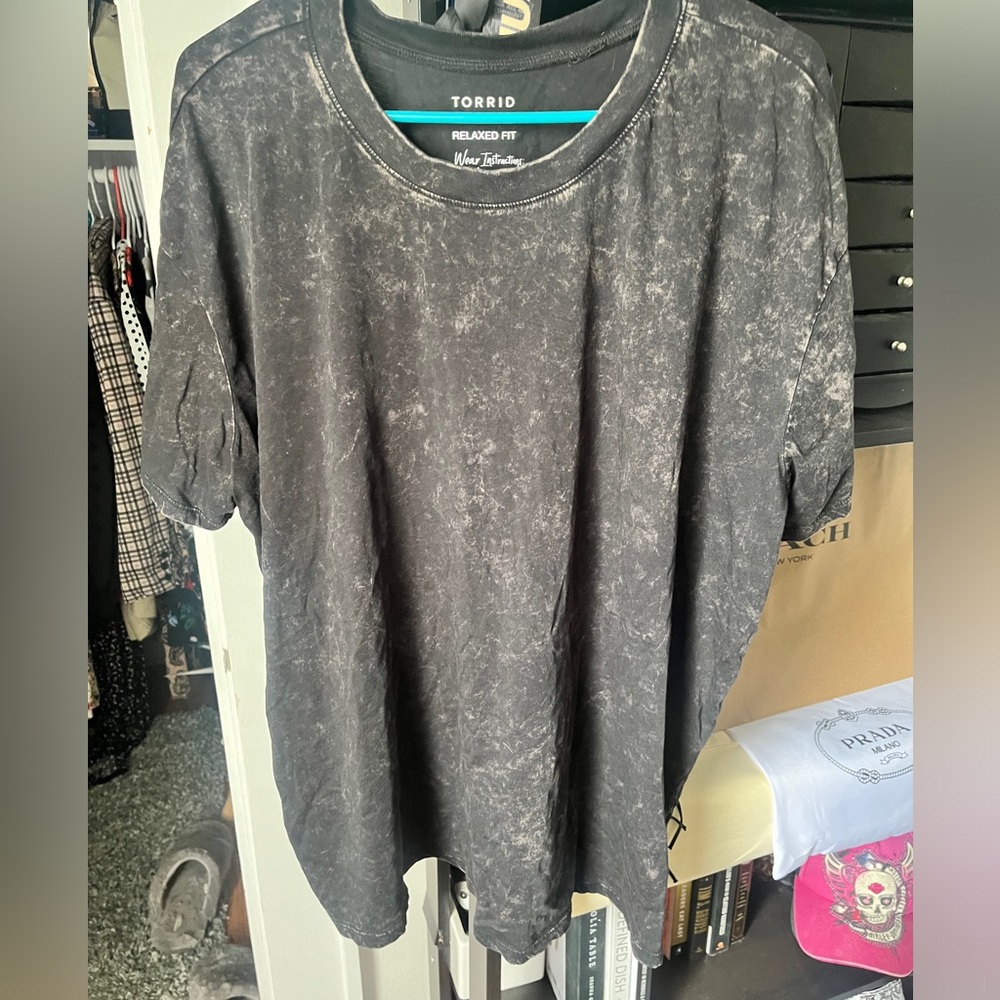 String back black t shirt! Torrid size 2. Super cute! Worn once!